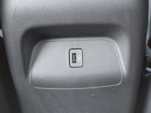 Used 2025 Nissan Sentra SR FWD image 29