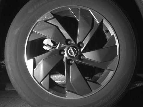 Used 2025 Nissan Rogue SV AWD/4WD image 15