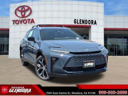 New 2026 Toyota Crown Signia AWD/4WD image 2
