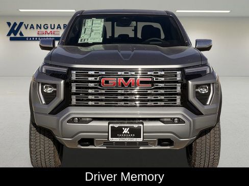 New 2026 GMC Canyon Denali image 8