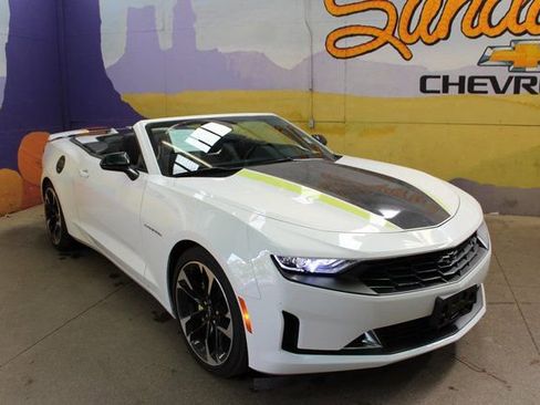 Used 2023 Chevrolet Camaro LT image 33