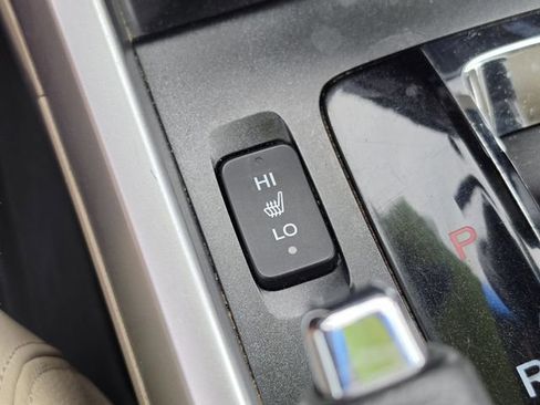 Used 2013 Honda Accord Touring image 28