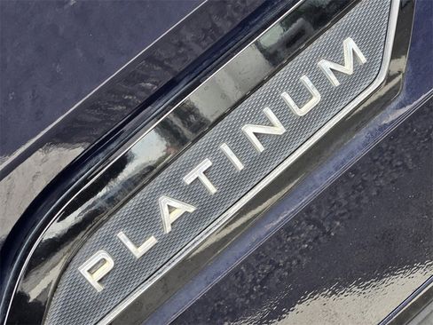 Used 2022 Toyota Tundra Platinum image 11