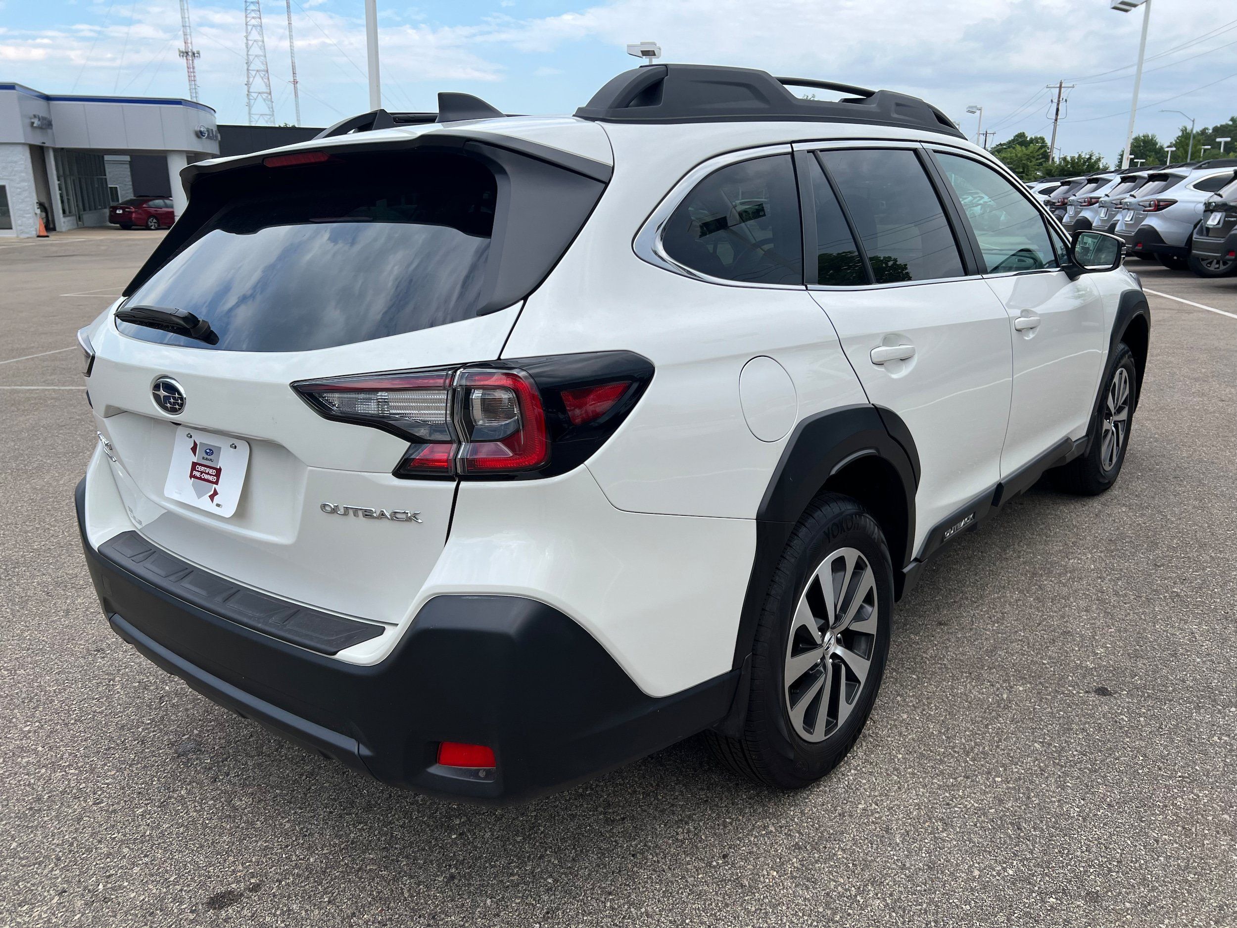 Certified 2025 Subaru Outback Premium w/ Popular Package #1A AWD/4WD image 7