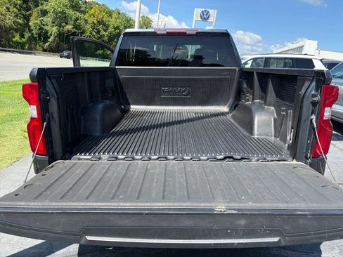 Used 2021 Chevrolet Silverado 1500 Custom AWD/4WD image 19