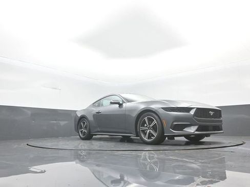 New 2025 Ford Mustang Coupe image 27