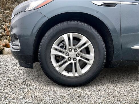 Used 2019 Buick Enclave Essence image 8