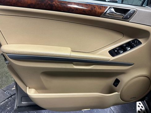 Used 2008 Mercedes-Benz ML 550 4MATIC image 13