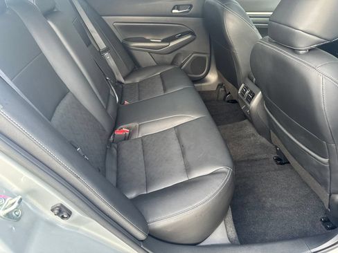 Used 2023 Nissan Altima 2.5 SL FWD image 44