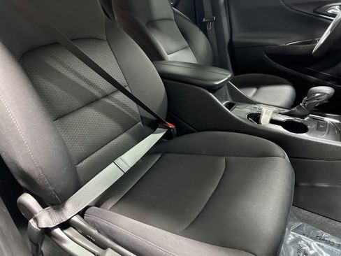 Used 2023 Chevrolet Malibu LT image 9