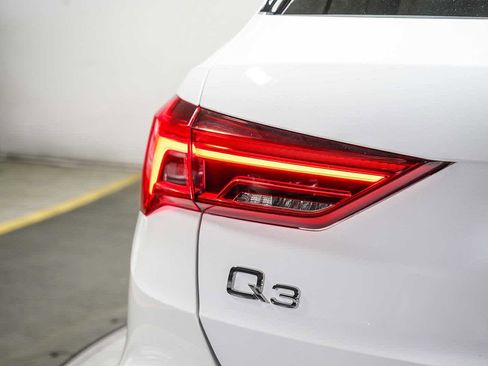 Used 2024 Audi Q3 2.0T Premium AWD/4WD image 13