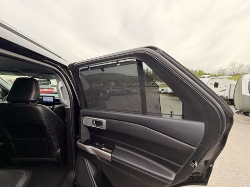 Used 2023 Ford Explorer Limited w/ Equipment Group 301A AWD/4WD image 20