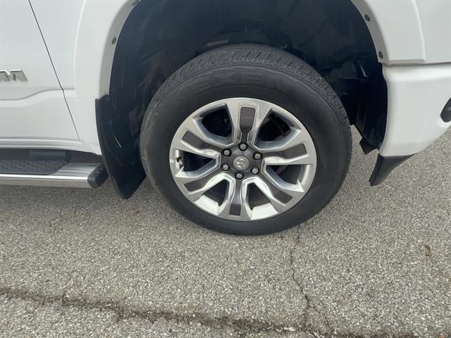 Used 2023 RAM 1500 Limited w/ Body Color Bumper Group AWD/4WD image 15