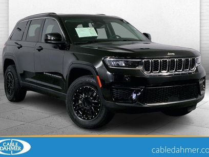 Used 2023 Jeep Grand Cherokee Laredo w/ Luxury Tech Group I