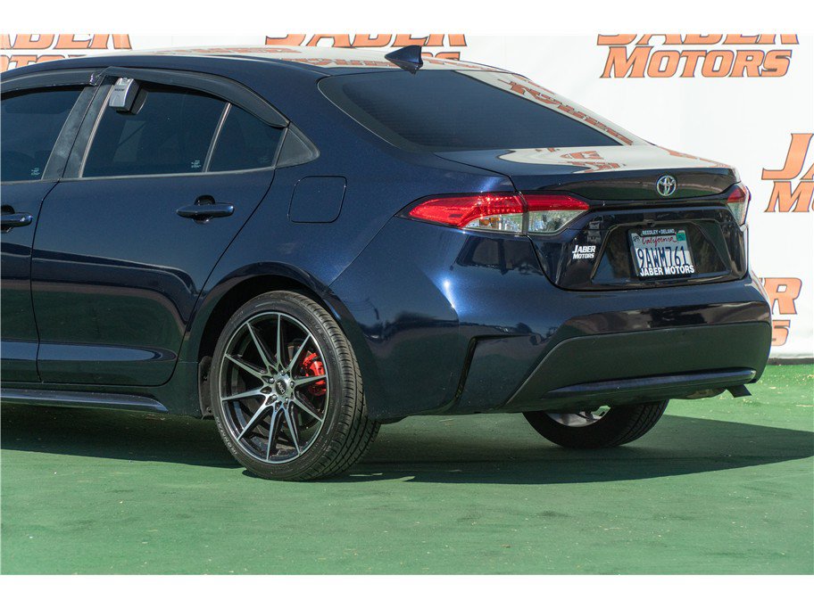 Used 2022 Toyota Corolla LE FWD image 17