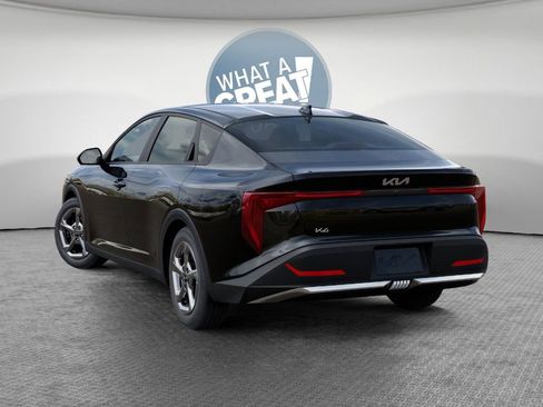 New 2026 Kia K4 LXS image 4