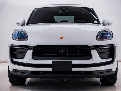 Certified 2025 Porsche Macan AWD/4WD image 6