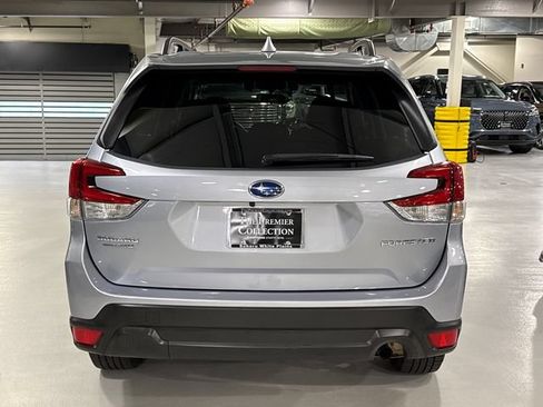 Certified 2021 Subaru Forester Premium AWD/4WD image 3