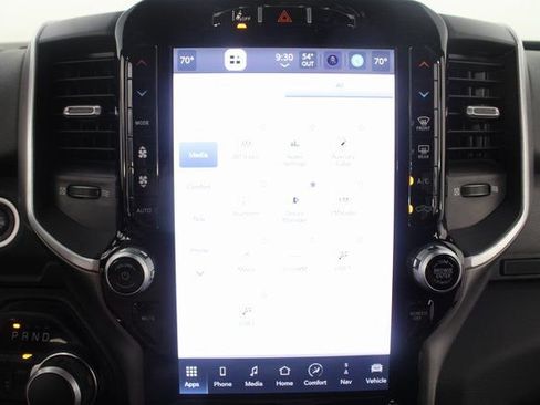 Used 2024 RAM 2500 Big Horn w/ Safety Group image 4