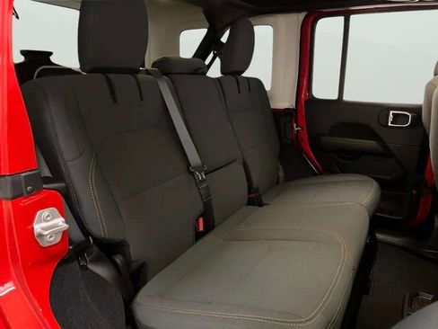 Used 2025 Jeep Wrangler Unlimited Sahara w/ Safety Group AWD/4WD image 78