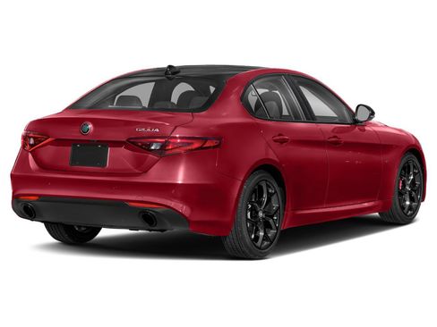 Used 2021 Alfa Romeo Giulia Sprint w/ Nero Edizione RWD image 2