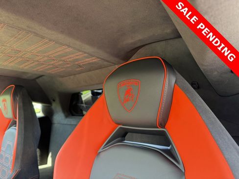 Used 2024 Lamborghini Revuelto image 25