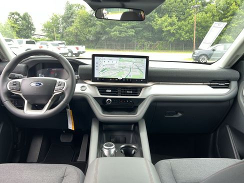 New 2026 Ford Explorer Active AWD/4WD image 23