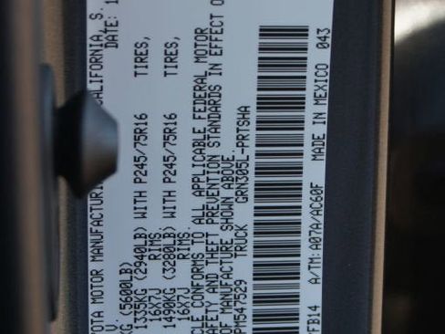 Used 2023 Toyota Tacoma SR image 24