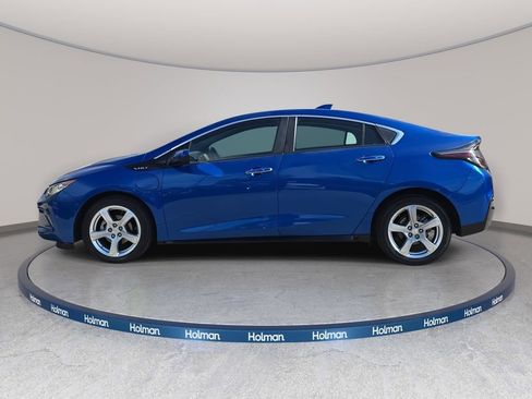 Used 2018 Chevrolet Volt LT w/ Comfort Package FWD image 9