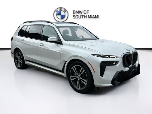 Certified 2023 BMW X7 xDrive40i w/ M Sport Package image 1