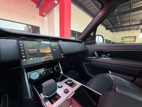 Used 2023 Land Rover Range Rover SE AWD/4WD image 29