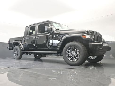 New 2026 Jeep Gladiator Sport image 56