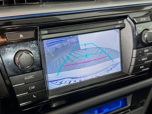 Used 2014 Toyota Corolla S image 13