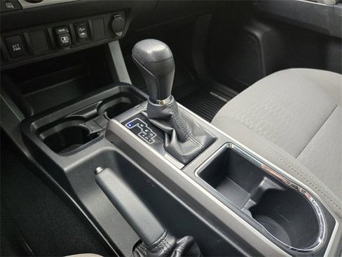 Used 2018 Toyota Tacoma SR5 image 27