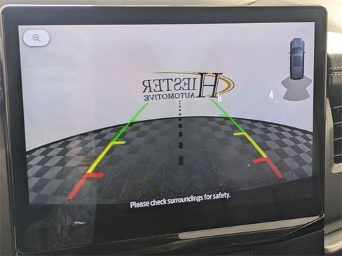 Used 2024 Ford Expedition XLT image 23