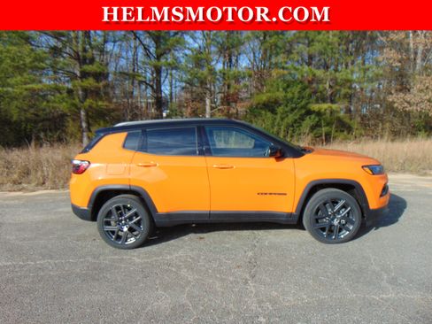 New 2026 Jeep Compass Limited image 12
