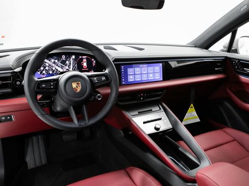 New 2026 Porsche Macan Electric RWD image 13