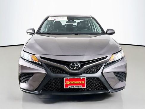 Certified 2020 Toyota Camry SE FWD image 2