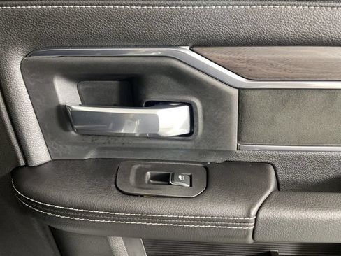 New 2026 RAM 2500 Laramie AWD/4WD image 15