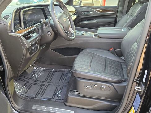 Used 2024 Cadillac Escalade Sport Platinum w/ LPO, ONYX Package AWD/4WD image 28