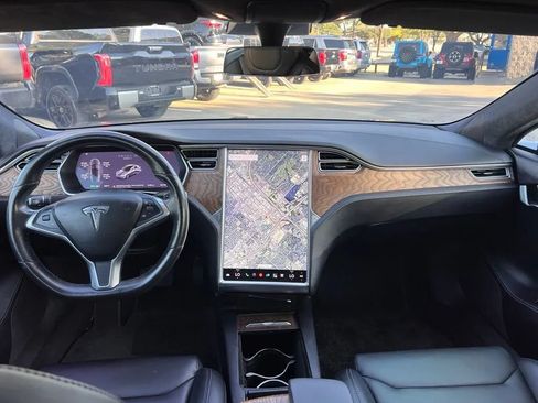 Used 2018 Tesla Model S 100D AWD/4WD image 38