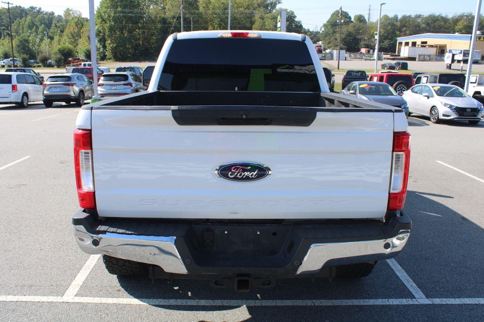 Used 2017 Ford F250 XLT w/ XLT Value Package AWD/4WD image 7