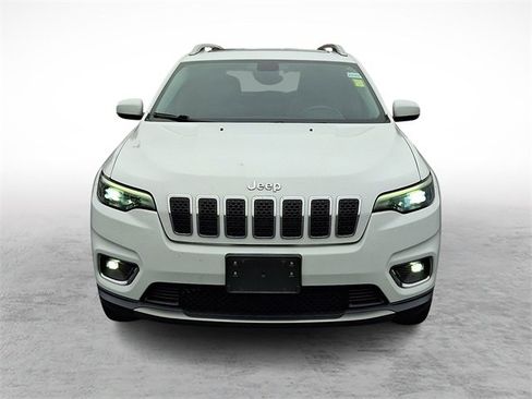 Used 2019 Jeep Cherokee Limited image 2