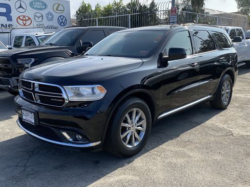 Used 2017 Dodge Durango SXT w/ Quick Order Package 23B image 2