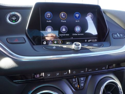 Used 2019 Chevrolet Blazer LT image 19