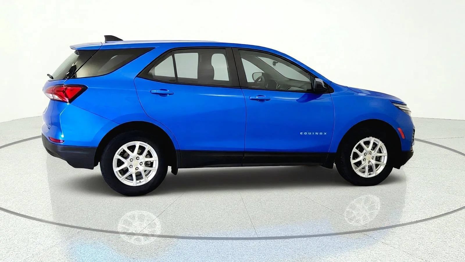 Used 2024 Chevrolet Equinox LS w/ LPO, Floor Liner Package FWD image 6