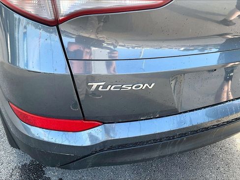 Used 2017 Hyundai Tucson SE Plus FWD image 8