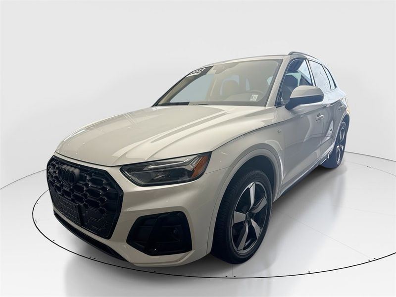 Certified 2023 Audi Q5 2.0T Premium Plus w/ Premium Plus Package image 1