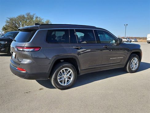 New 2025 Jeep Grand Cherokee L Laredo w/ Luxury Tech Group I image 7