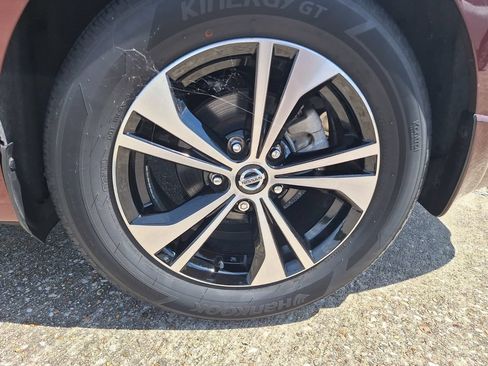 Used 2023 Nissan Sentra SV FWD image 25